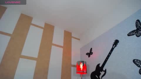 Snapshot of opraxbell chatting on February 15, 4:25 am OpraxBell online show from February 15, 4:25 am