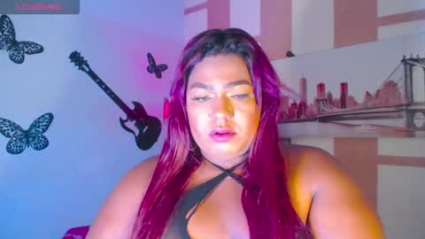 Snapshot of opraxbell chatting on November 25, 3:06 am OpraxBell online show from November 25, 3:06 am