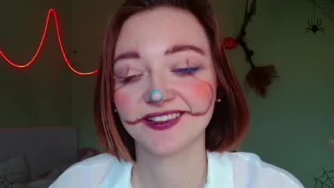 Snapshot of orange___melani chatting on October 29, 10:50 am Melani online show from October 29, 10:50 am