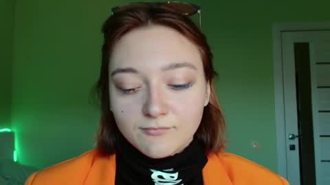 Snapshot of orange___melani chatting on November 8, 10:26 am Melani online show from November 8, 10:26 am