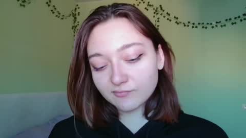 Snapshot of orange___melani chatting on February 4, 11:38 am Melani online show from February 4, 11:38 am