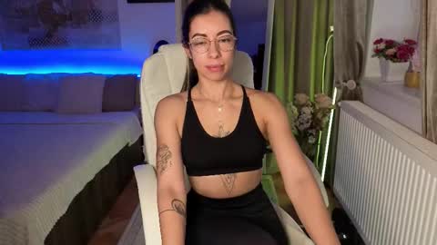 Snapshot of orchidessa chatting on November 23, 9:31 am Eve Voss online show from November 23, 9:31 am