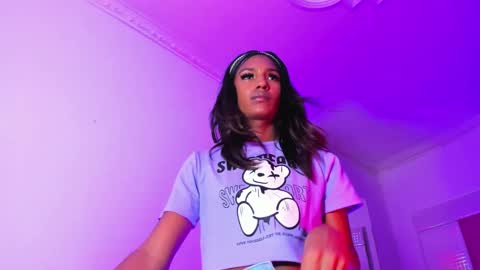 Oriana online show from December 11, 5:26 pm