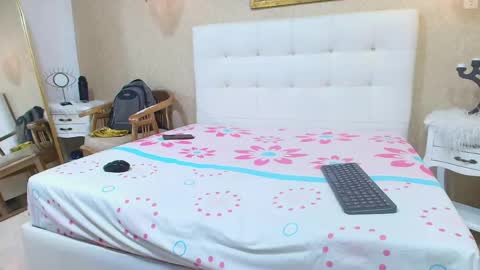 Ori online show from April 5, 1:08 pm