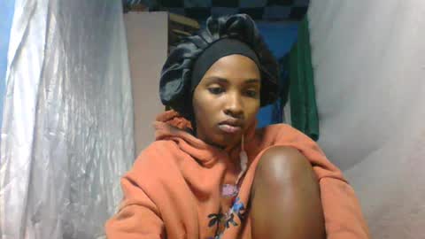 orianie064 online show from July 13, 4:26 am