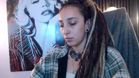 Snapshot of orianna_bodmod chatting on July 24, 3:15 am ORIANNA online show from July 24, 3:15 am