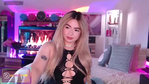 Snapshot of oriannafox chatting on May 17, 5:20 pm OrianafoxIGOrianafooxx online show from May 17, 5:20 pm