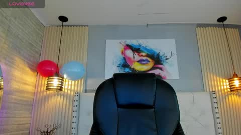 Snapshot of orion__smith chatting on May 23, 9:41 pm Orion online show from May 23, 9:41 pm