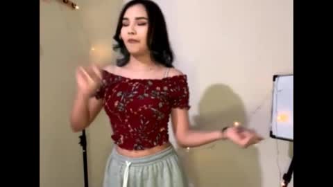 Snapshot of orphaajayi chatting on December 5, 12:14 pm Angel online show from December 5, 12:14 pm