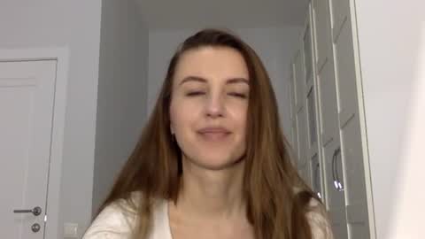 orvaline online show from April 16, 5:47 pm