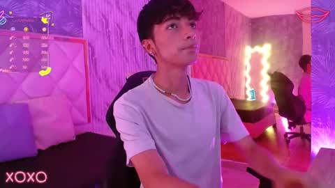 osamu_tay online show from February 21, 7:15 pm