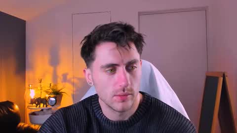 Oscar online show from November 16, 9:42 pm