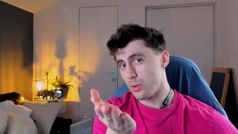 Oscar online show from November 20, 8:52 pm