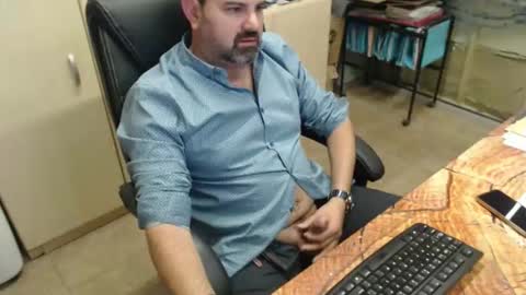 Snapshot of oscar_msng chatting on November 18, 6:23 pm Oscar online show from November 18, 6:23 pm