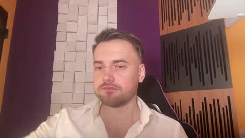 Oscar Steel Savage online show from February 6, 6:24 pm