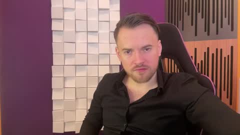 Oscar Steel Savage online show from February 12, 5:48 pm