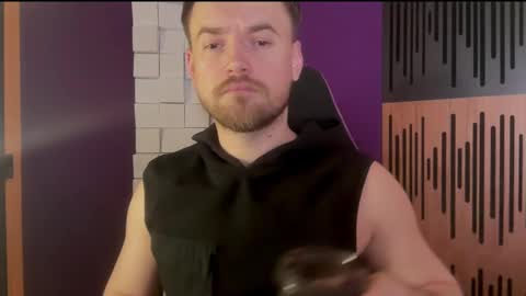 Oscar Steel Savage online show from February 26, 7:05 pm