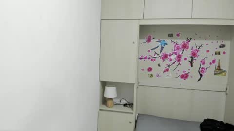 oshun_444 online show from April 8, 12:05 pm