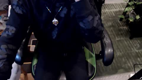 Snapshot of osirisbad chatting on January 18, 4:16 am osirisbad online show from January 18, 4:16 am