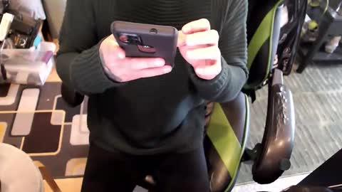 Snapshot of osirisbad chatting on February 15, 8:05 pm osirisbad online show from February 15, 8:05 pm