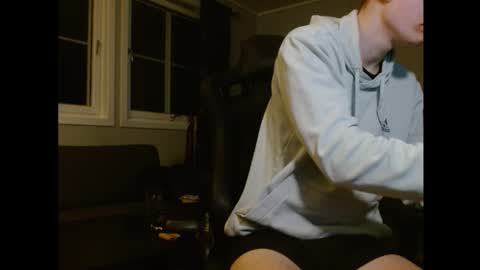 Oskar online show from November 1, 6:43 pm