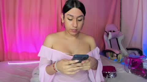 Snapshot of osoriomariaf chatting on June 10, 1:39 am Maria online show from June 10, 1:39 am