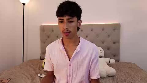 Snapshot of ostin_18hot chatting on October 14, 12:55 am ostin 18hot online show from October 14, 12:55 am