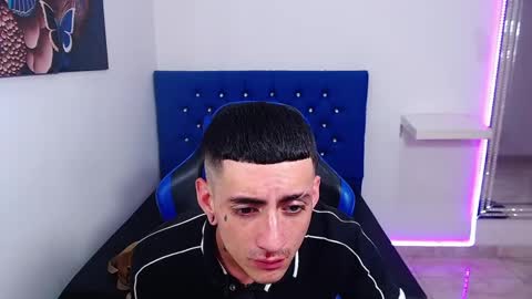 Snapshot of ostinmills chatting on December 7, 3:08 pm Ostin baby online show from December 7, 3:08 pm