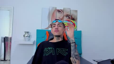 Snapshot of ostinmills chatting on December 14, 1:59 pm Ostin baby online show from December 14, 1:59 pm