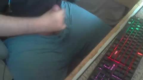 osvaldo2232 online show from May 7, 3:39 pm