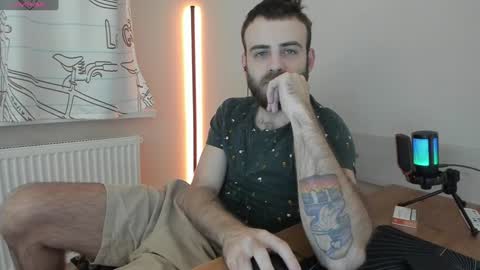 Otis online show from December 23, 11:28 pm