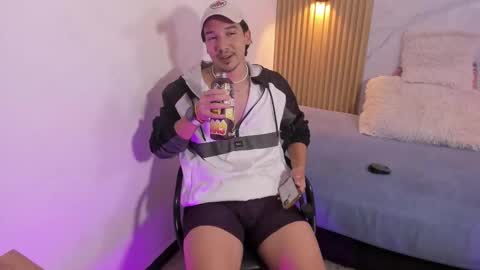 Otto Andrew online show from March 28, 6:02 am