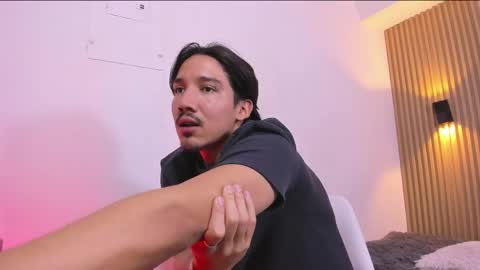 Otto Andrew online show from April 20, 7:33 am