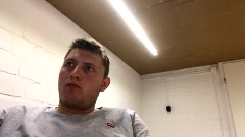 outflayd online show from April 10, 10:58 pm