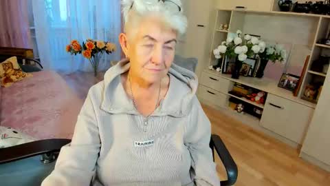 Alla online show from December 22, 11:29 am