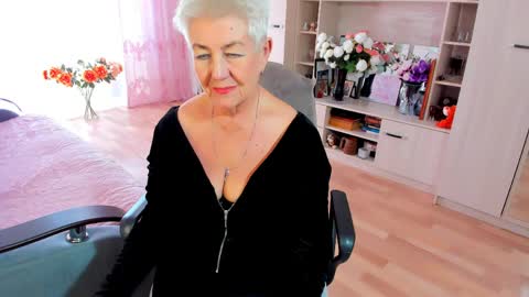 Alla online show from April 10, 9:25 am