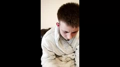 Owen kayz online show from March 30, 10:22 pm