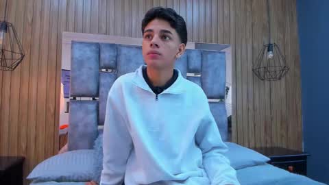 Owen Johnson online show from November 22, 12:15 pm