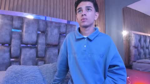 Owen Johnson online show from February 5, 12:10 pm