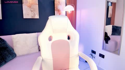 Owen online show from March 29, 3:17 am