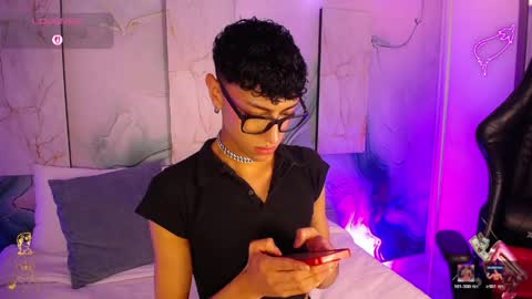 Owen online show from March 31, 3:19 am