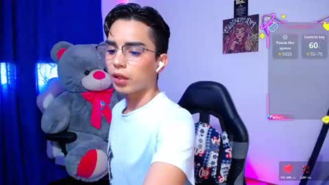 Snapshot of owenblue__ chatting on June 24, 12:26 pm Owen Independent model online show from June 24, 12:26 pm