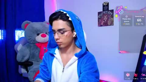Snapshot of owenblue__ chatting on June 25, 1:48 pm Owen Independent model online show from June 25, 1:48 pm
