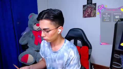 Snapshot of owenblue__ chatting on July 7, 8:29 am Owen Independent model online show from July 7, 8:29 am