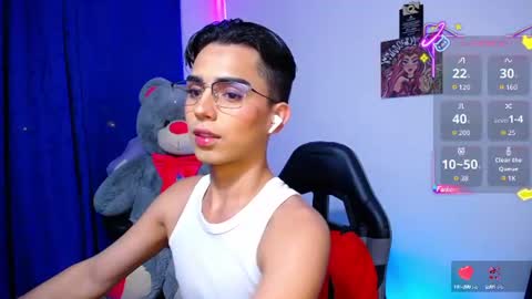 Snapshot of owenblue__ chatting on July 9, 7:12 am Owen Independent model online show from July 9, 7:12 am