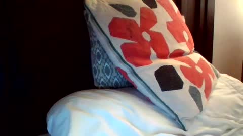Snapshot of owensir chatting on August 6, 6:04 am owensir online show from August 6, 6:04 am