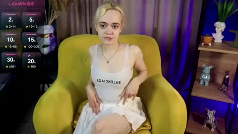 Oxcy online show from March 25, 6:19 am