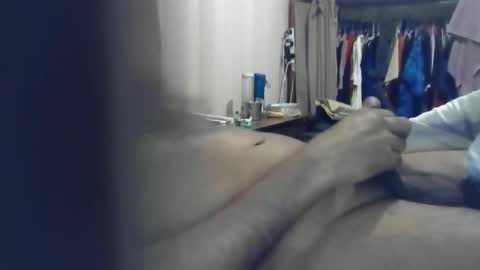 Snapshot of ozchaad chatting on October 1, 12:44 pm ozchaad online show from October 1, 12:44 pm