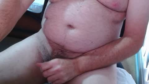 Snapshot of ozzieozzieoi chatting on January 9, 2:33 am HairyolOz online show from January 9, 2:33 am