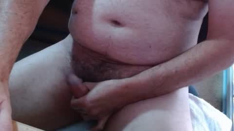 Snapshot of ozzieozzieoi chatting on January 16, 2:19 am HairyolOz online show from January 16, 2:19 am